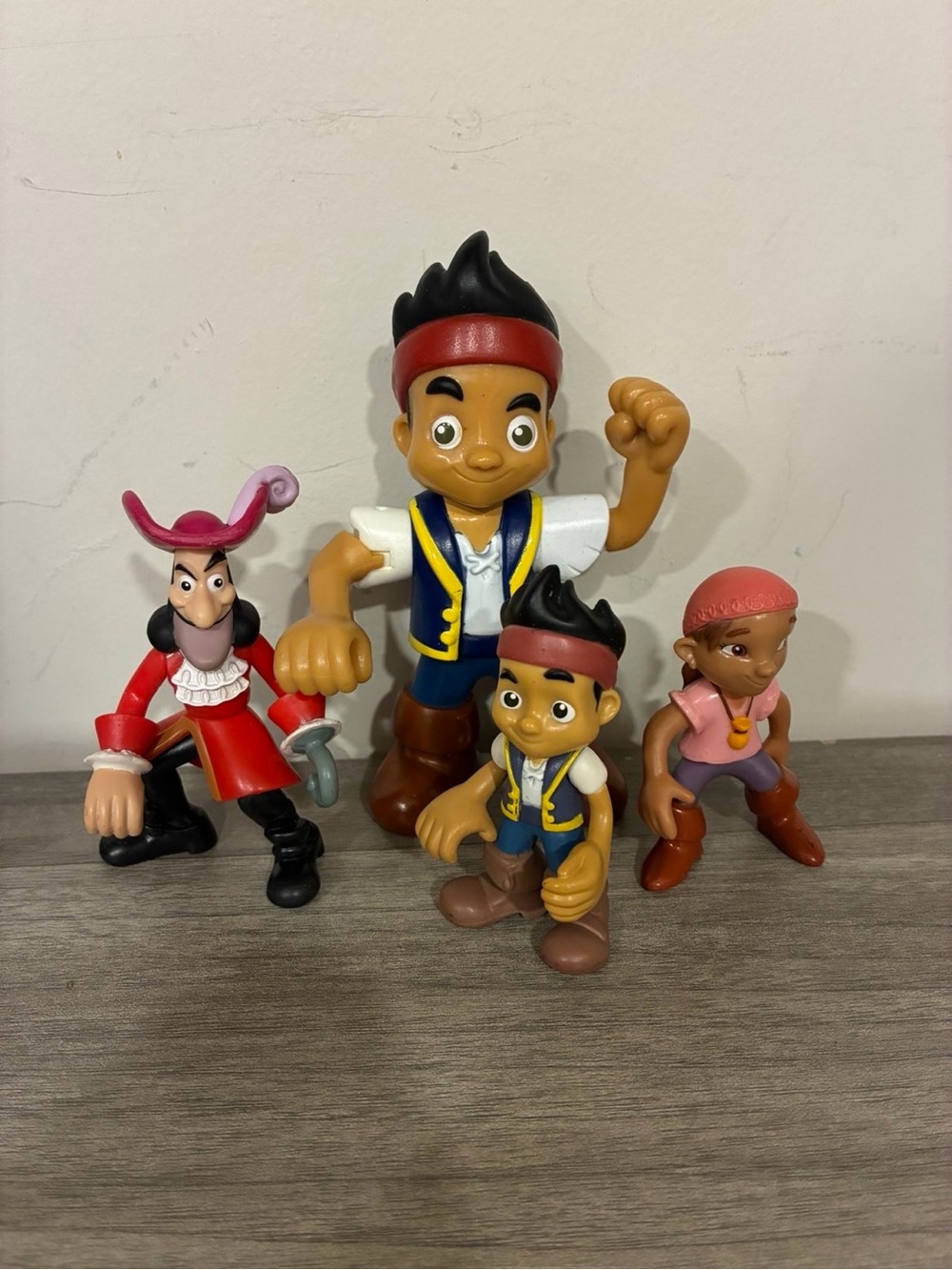 Jake & The Neverland Pirates Izzy , Jake, and Hook